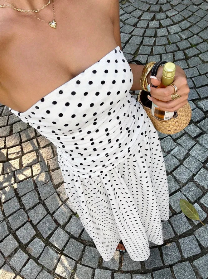 Polka-Dot Tube Top High-Neck Sleeveless Long Dress with Slim Fit and Ruffled Edges, Stylish and Chic for Work, in a Hot Girl Style