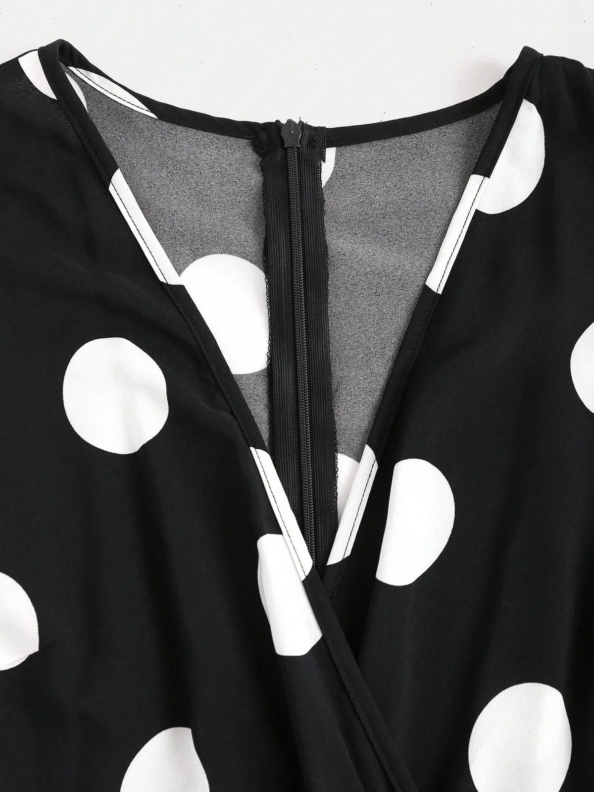 Fashionable Women's Polka Dot Printed Sleeveless V-Neck Dress Maxi Women Outfit